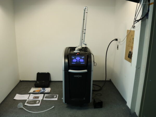2015 CYNOSURE PICOSURE 755 + 532 PICO LASER