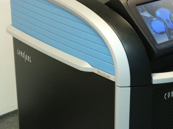 2015 CYNOSURE PICOSURE 755 + 532 PICO LASER