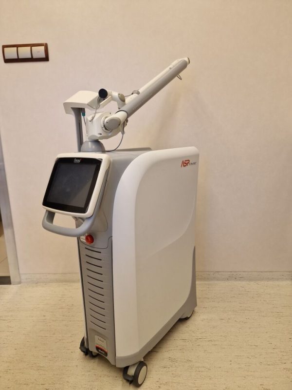 2018 Fotona Starwalker M031-3A/2 MAQX Laser